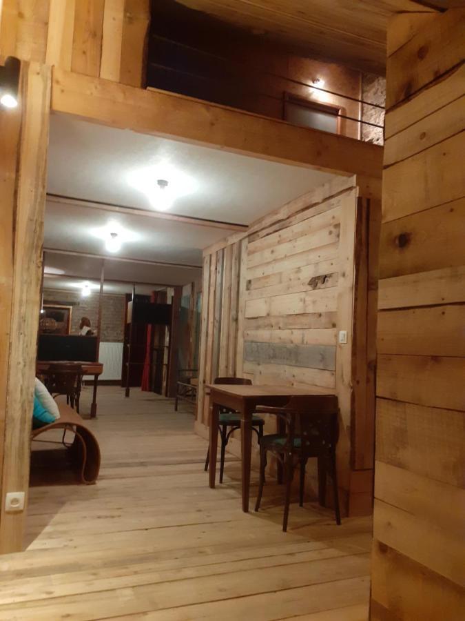 Le Repos Du Nomade B&B 7 Personnes Manhay Exterior photo